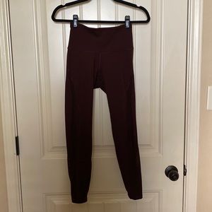Maroon Old Navy active elevate legging size S